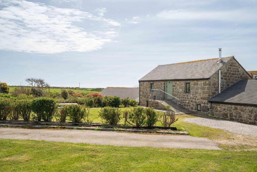 Porthcurno Barns, The Cart Lodge - Cosy Cottage, Walk To Porthcurno Beach, Pedn Vouder & Minack Theatre Пензанс Экстерьер фото